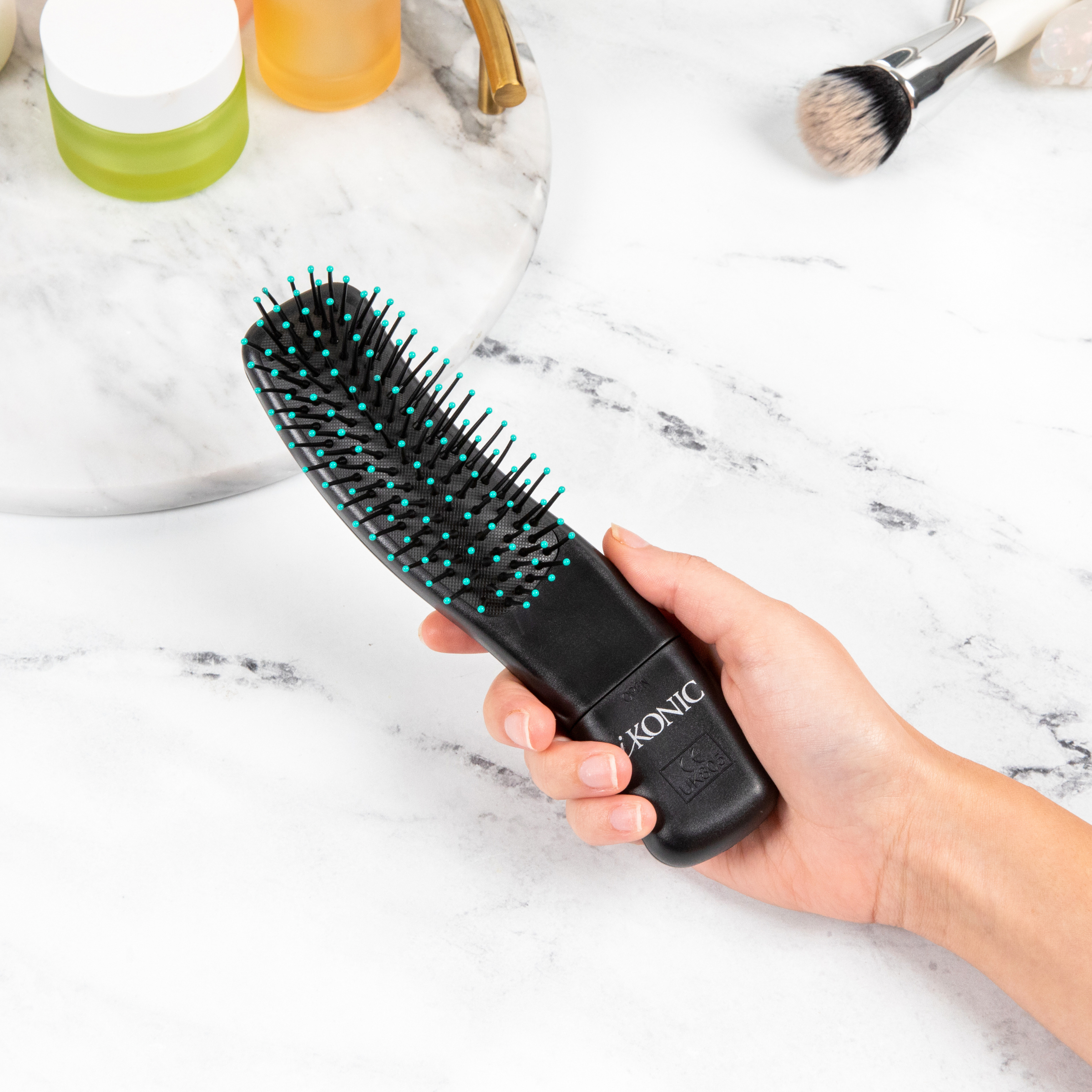 The Vibrating Massage Hair Brush