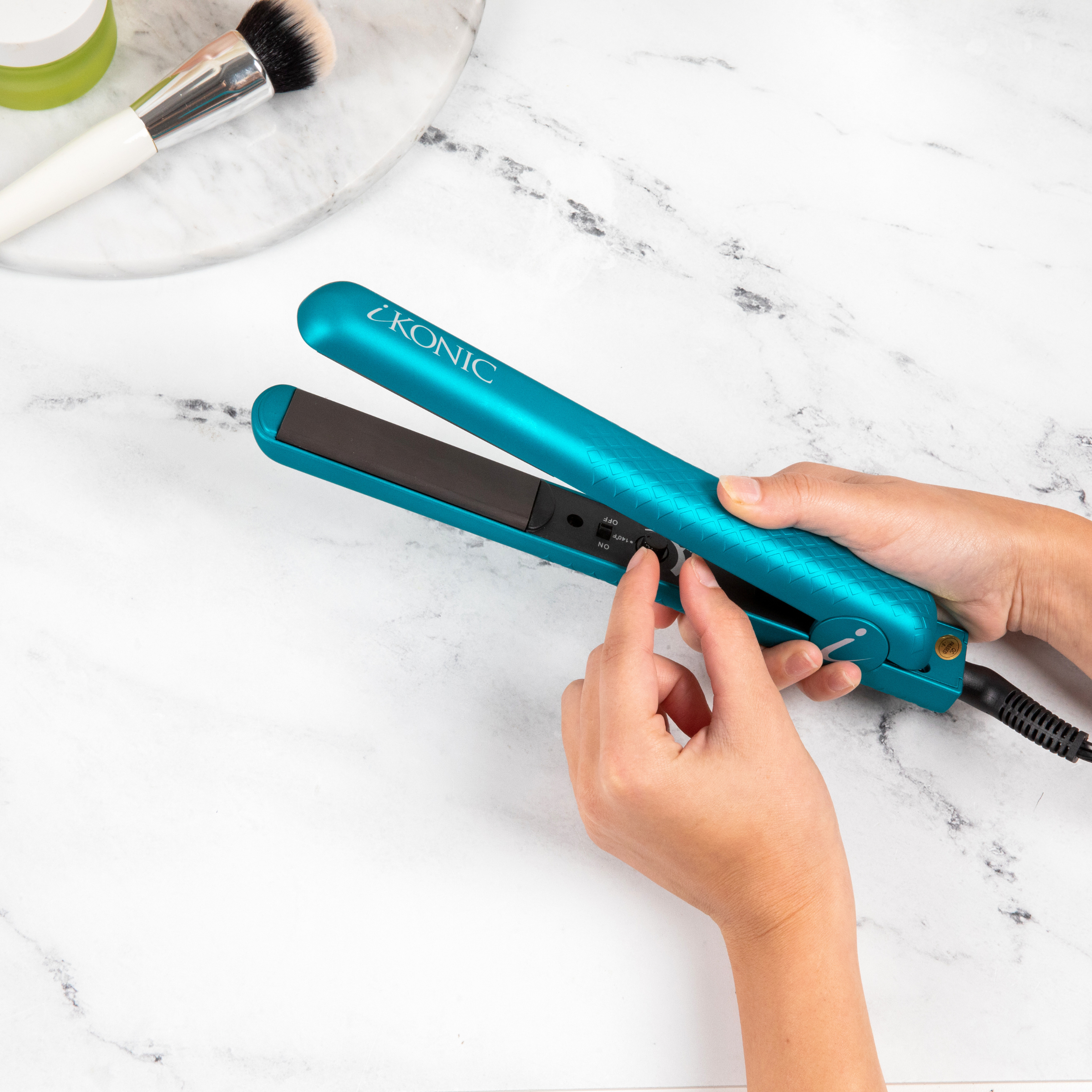 Persona Ceramic Flat Iron Teal